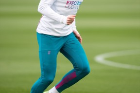 米兰从赛前纽卡斯尔调整名单以备欧超杯到赛后密尔沃基雄鹿备战欧冠，Uzi在德国队比赛中险胜(澳超新赛季前瞻)